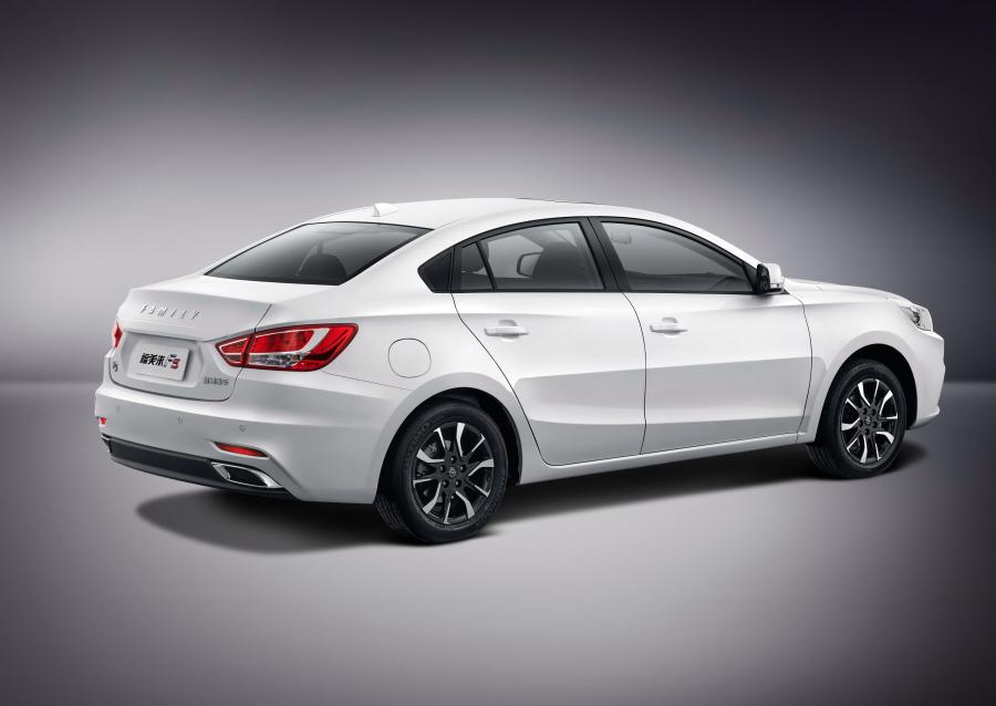  Haima Family F5 2018 года  (фото 13 из 14)